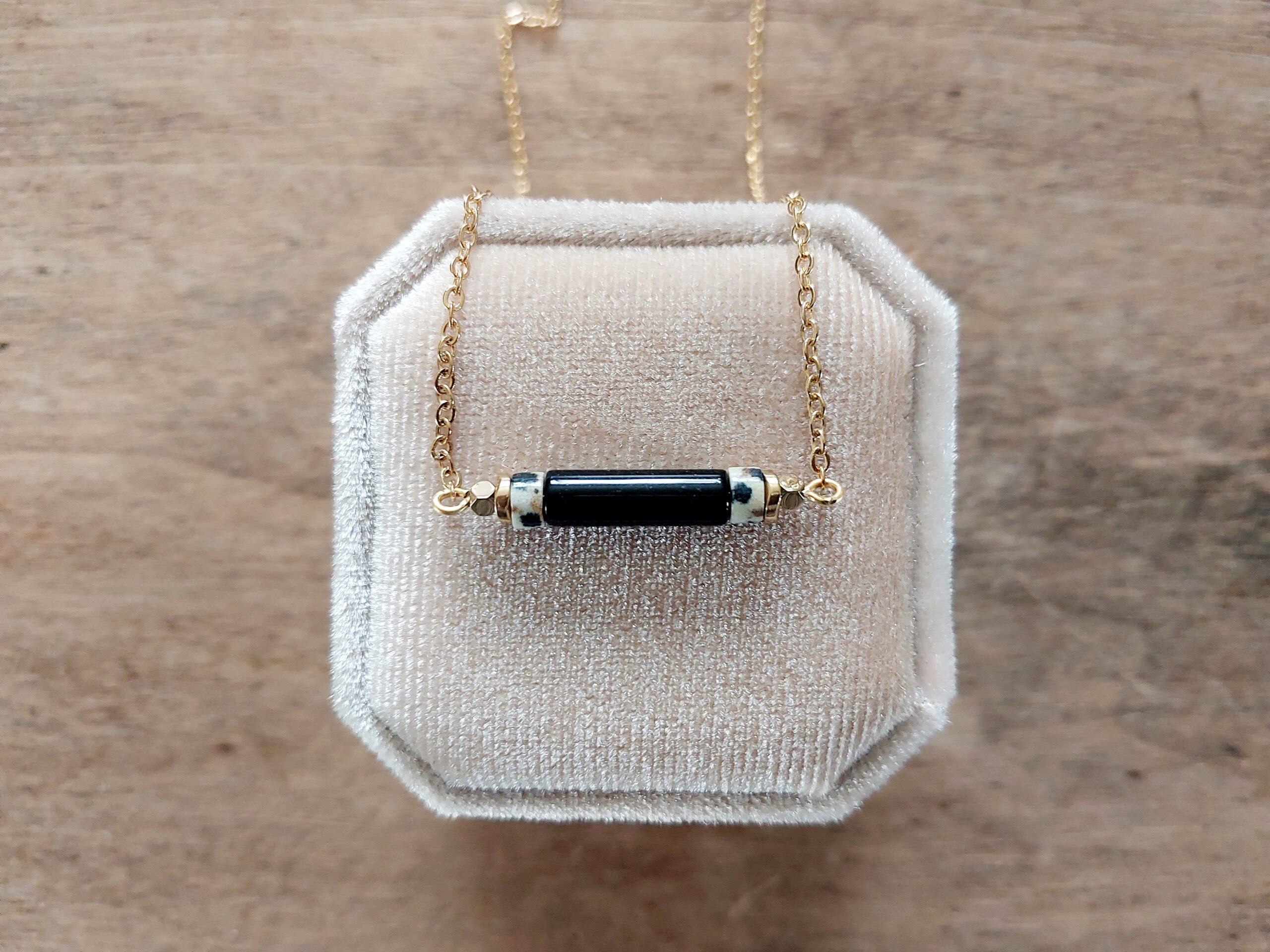 Collier-mystères-des-sables