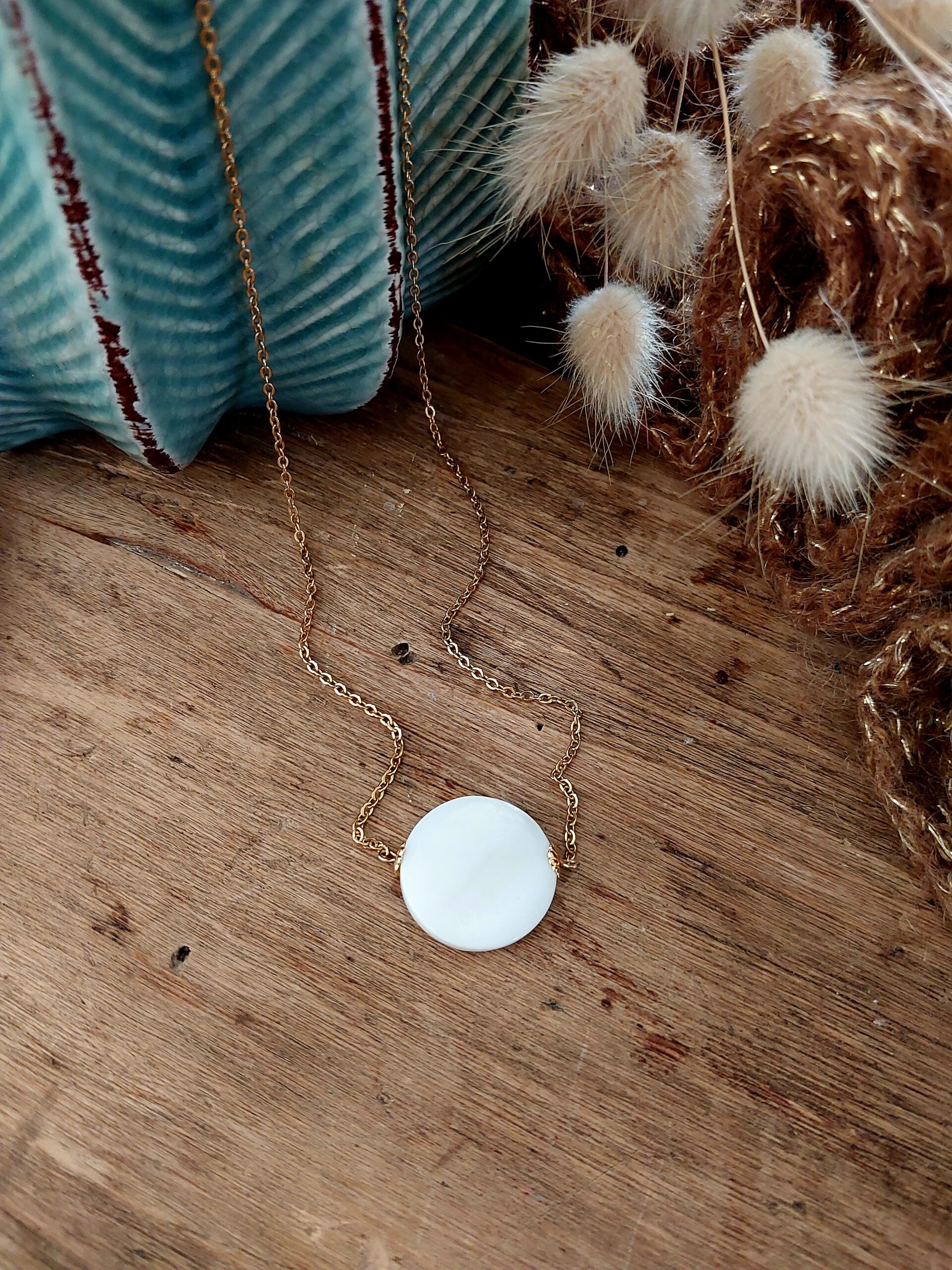 collier-rêve-de-nacre-doré